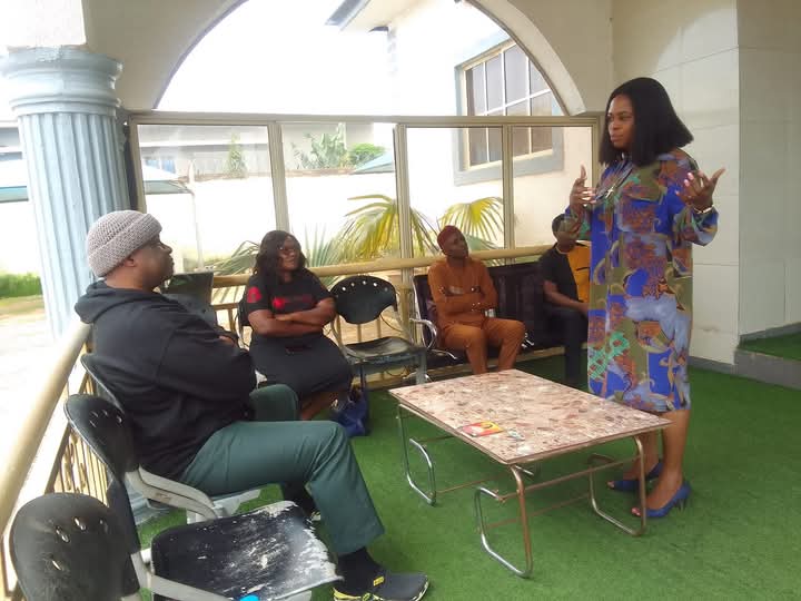 Intimate counselling & mentoring sessions